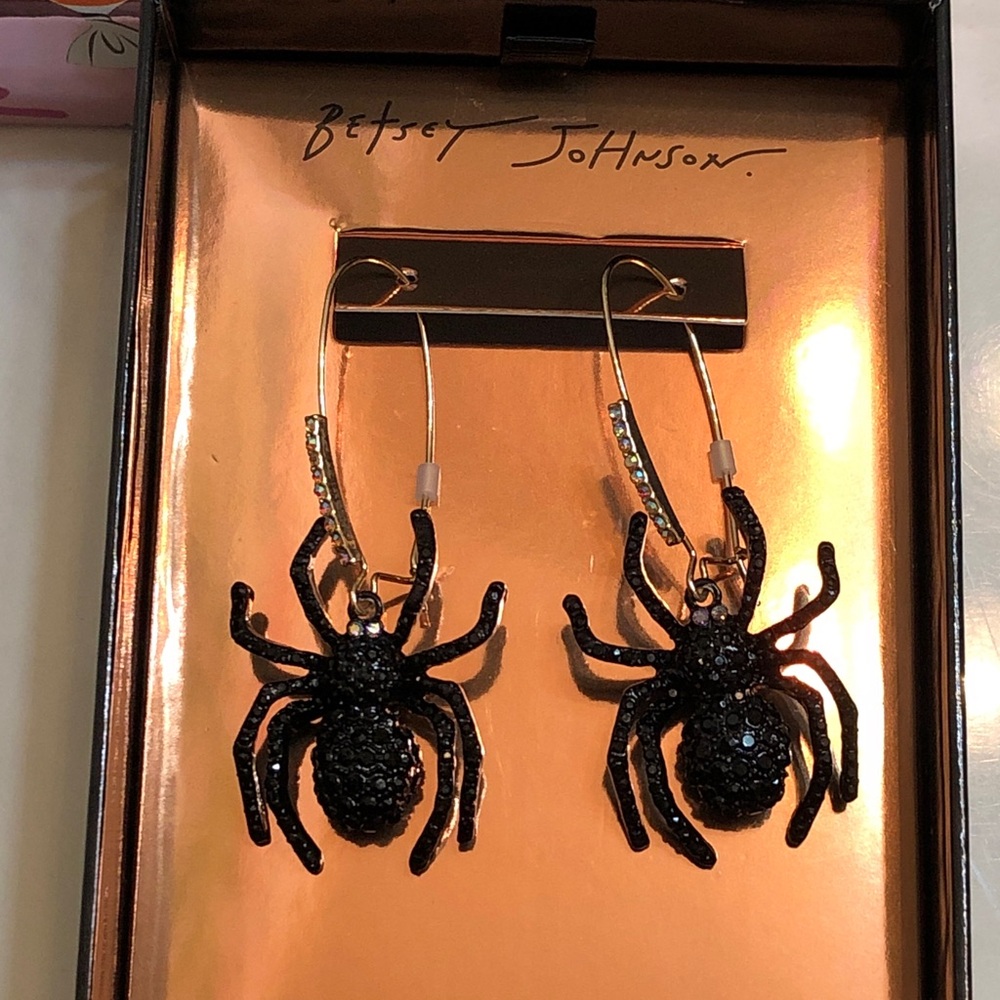 Betsey Johnson Gold Tone & Black Crystal Encrusted Spider Drop Earrings NIB